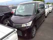 2011 Nissan ROOX