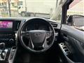 2017 Toyota Alphard Hybrid