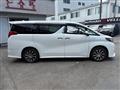 2017 Toyota Alphard Hybrid