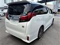 2017 Toyota Alphard Hybrid