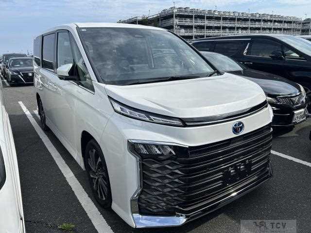 2025 Toyota Voxy