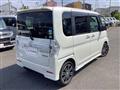 2017 Daihatsu Tanto