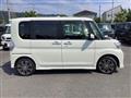 2017 Daihatsu Tanto
