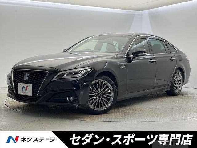 2019 Toyota Crown Hybrid