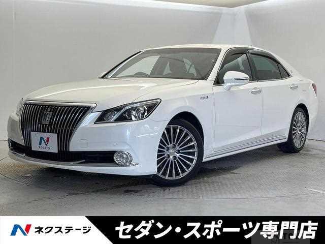 2014 Toyota Crown Majesta