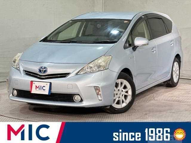 2013 Toyota PRIUS α
