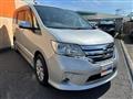 2013 Nissan Serena
