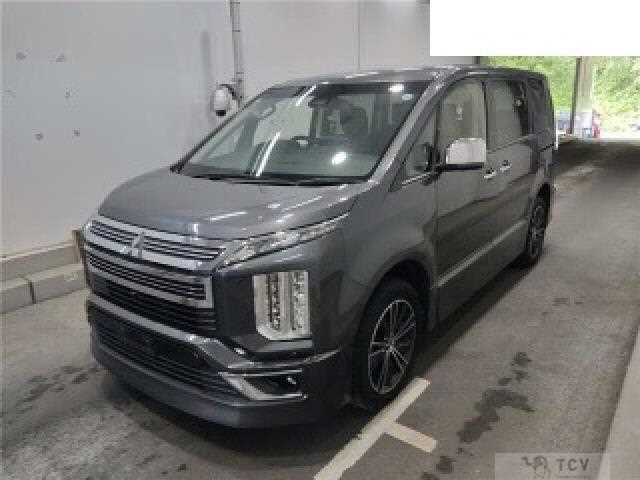 2019 Mitsubishi Delica D5