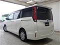 2014 Toyota Noah