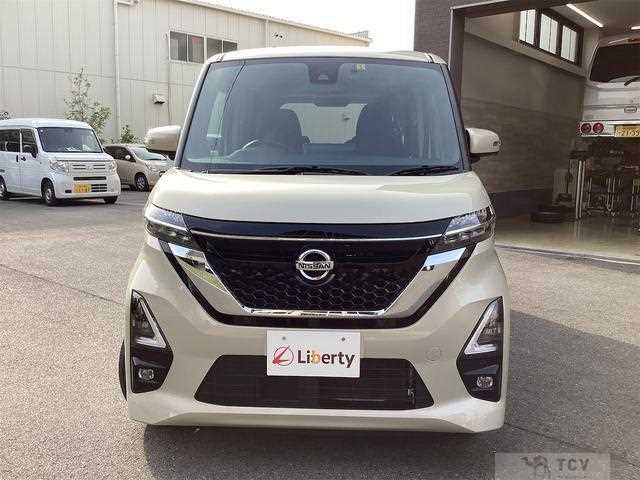 2023 Nissan ROOX