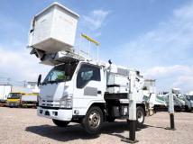 2013 Isuzu Elf Truck