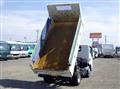 2023 Isuzu Elf Truck