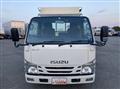 2020 Isuzu Elf Truck