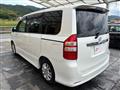 2011 Toyota Noah