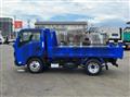 2025 Isuzu Elf Truck