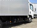 2020 Isuzu Elf Truck