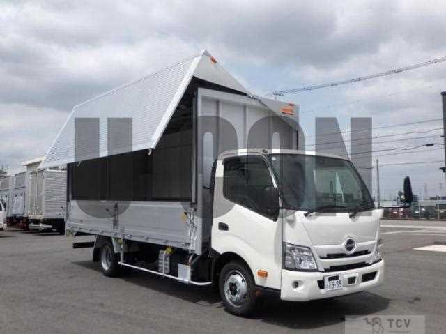 2025 Hino Dutro