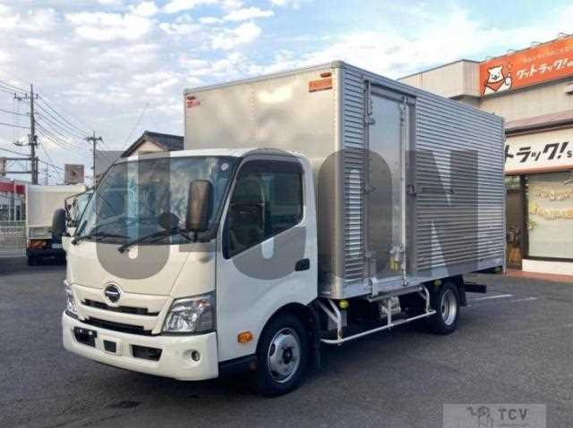 2022 Hino Dutro