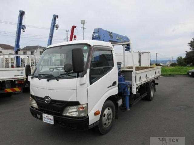 2013 Hino Dutro