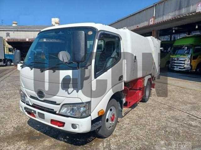 2025 Hino Dutro