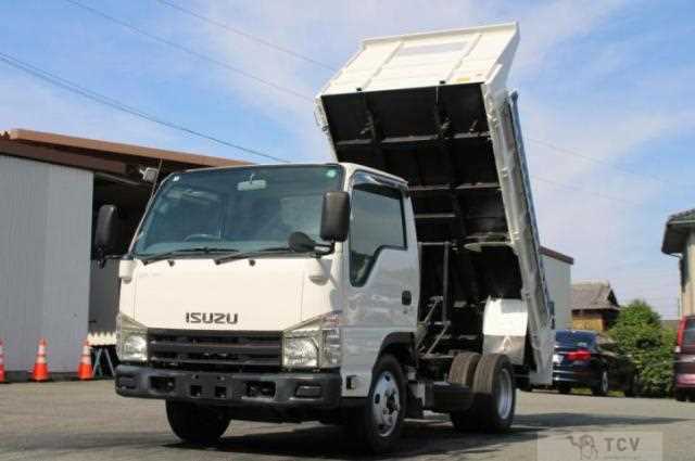 2013 Isuzu Elf Truck