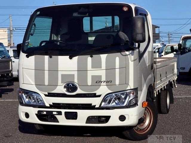 2022 Toyota Dyna Truck