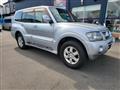 2005 Mitsubishi Pajero
