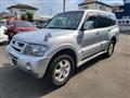 2005 Mitsubishi Pajero