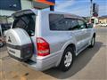 2005 Mitsubishi Pajero
