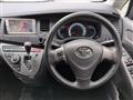 2009 Toyota Isis