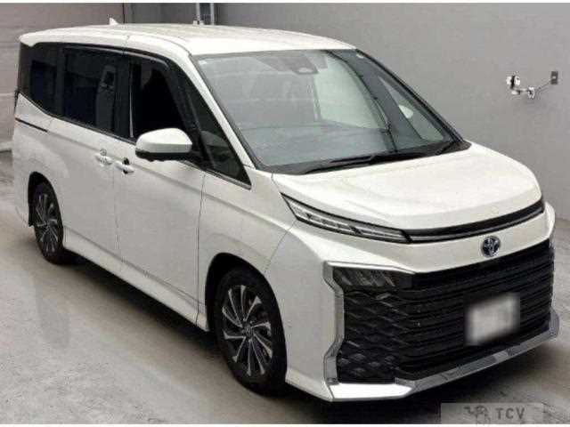 2024 Toyota Voxy
