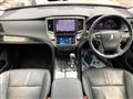 2013 Toyota Crown