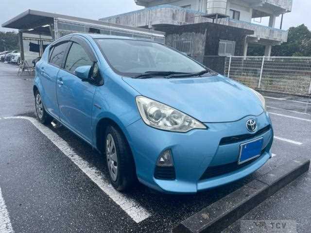 2013 Toyota AQUA
