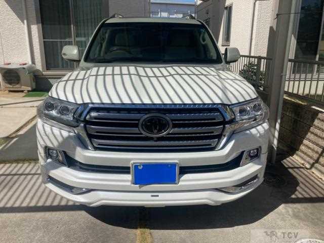2018 Toyota Land Cruiser
