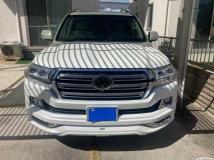 2018 Toyota Land Cruiser