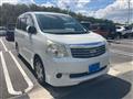 2011 Toyota Noah