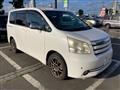 2009 Toyota Noah