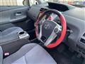 2013 Toyota PRIUS α