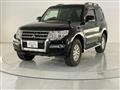 2015 Mitsubishi Pajero