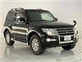 2015 Mitsubishi Pajero
