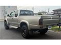 2004 Toyota Hilux