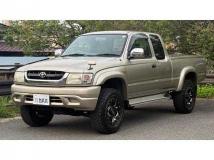 2004 Toyota Hilux
