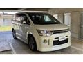 2011 Mitsubishi Delica D5