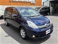 2013 Toyota Isis