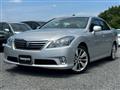 2010 Toyota Crown Hybrid