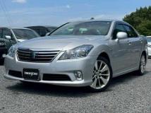 2010 Toyota Crown Hybrid
