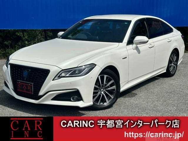 2019 Toyota Crown Hybrid