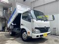 2013 Hino Dutro
