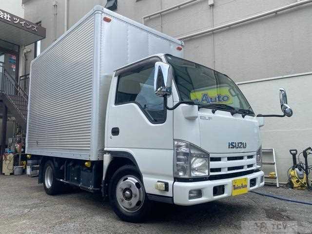 2013 Isuzu Elf Truck