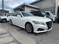 2019 Toyota Crown Hybrid